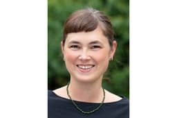 Dr. med. Julka Weblus