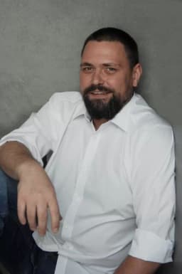 dr n. med. Wojciech Dziadecki