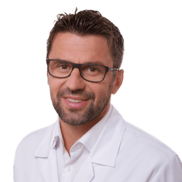 dr n. med. Piotr Marianowski