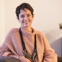 Dr. Laura McKee